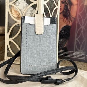 New Marc Jacobs Groove Pebble Leather Phone Crossbody Bag Prune Black/light Blue
